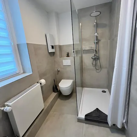 Appartment New York Naehe Duesseldorf, Messe, Hbf, City, Wifi, Helios Hospital Krefeld Exterior foto