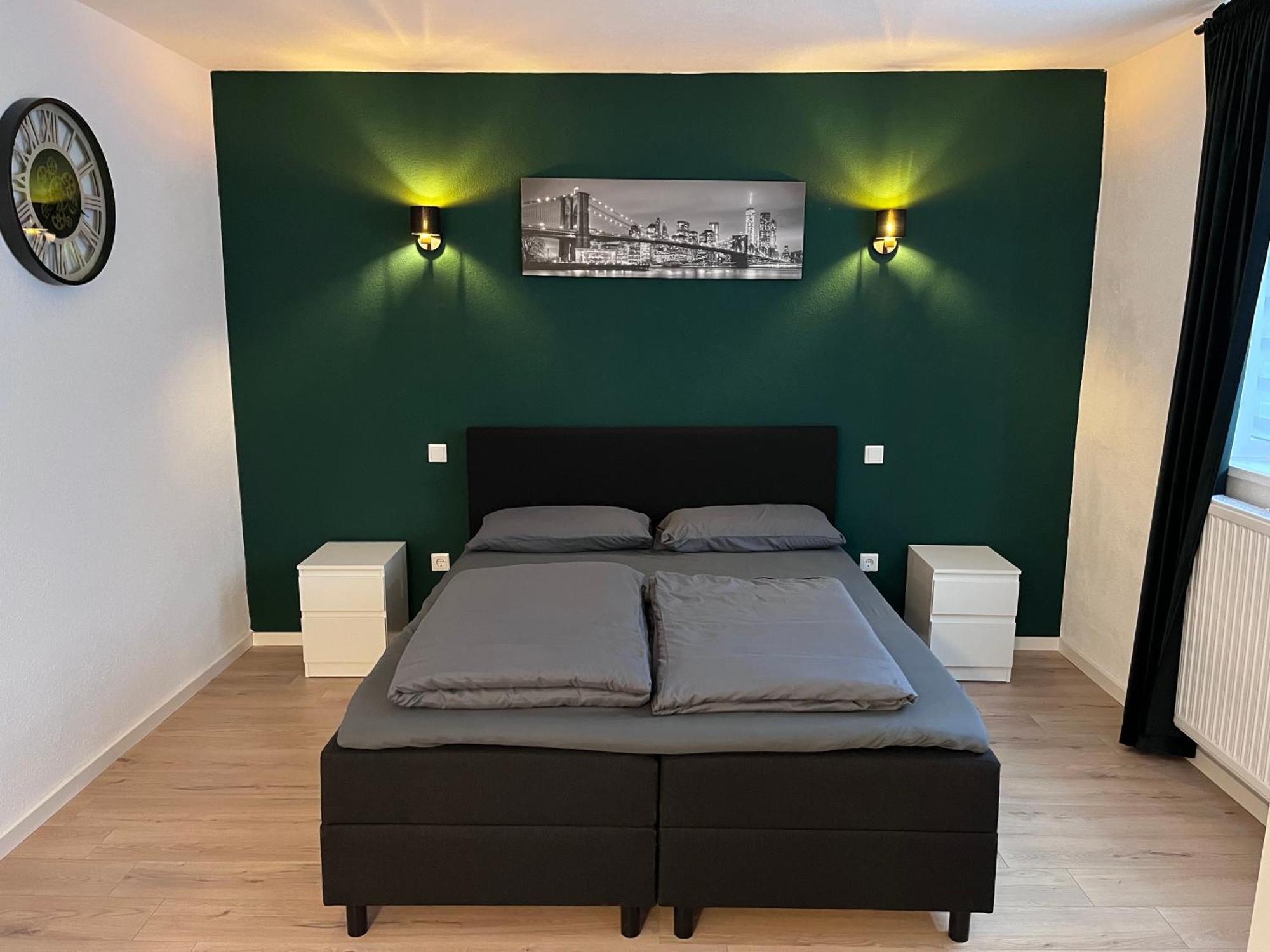 New York Naehe Duesseldorf, Messe, Hbf, City, Wifi, Helios Hospital Apartment